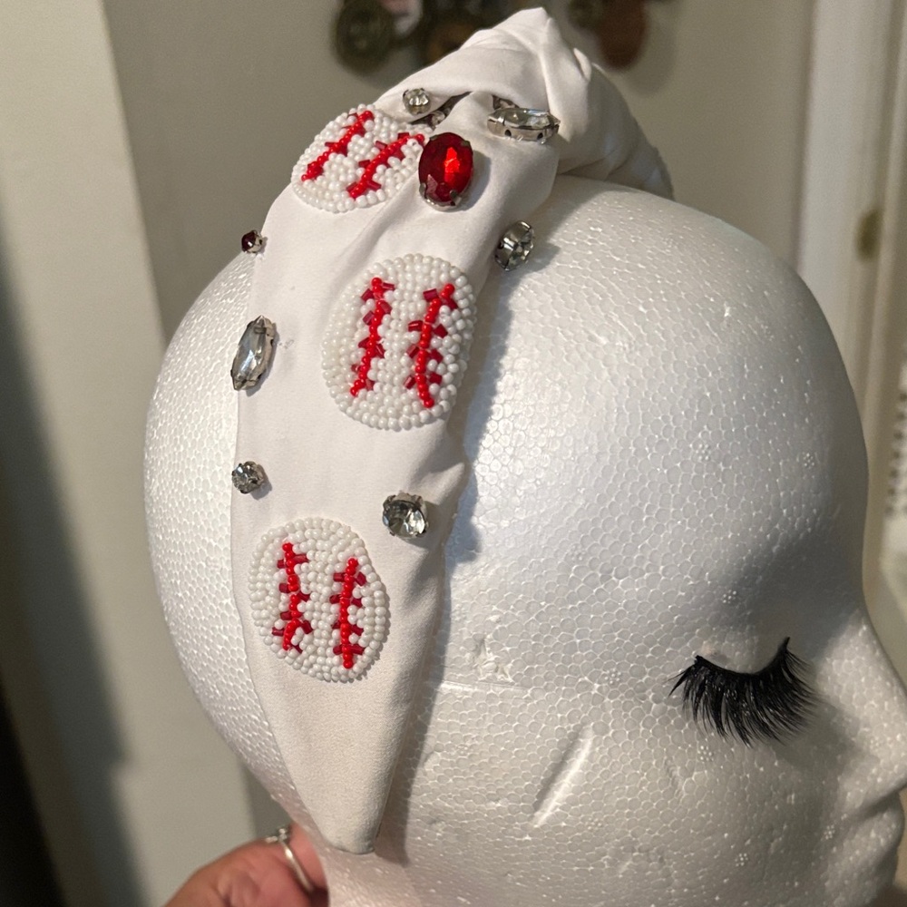 Baseball ⚾️🧢Embellished White Headband with Red Accents